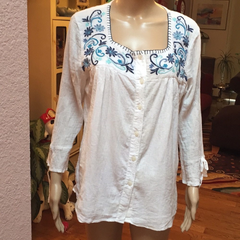 JM Collection embroidered blouse size 12